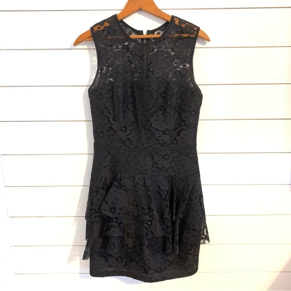 Jill Stuart Lace Cocktail Prom Wedding Guest Dress Woman’s Size 10